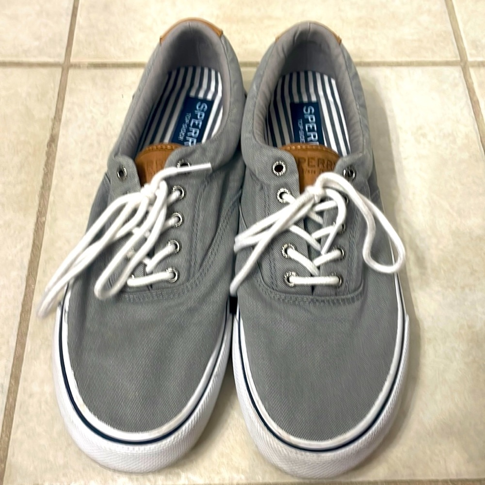COPY - Men’s Gray Sperry Top-sider. Worn once
